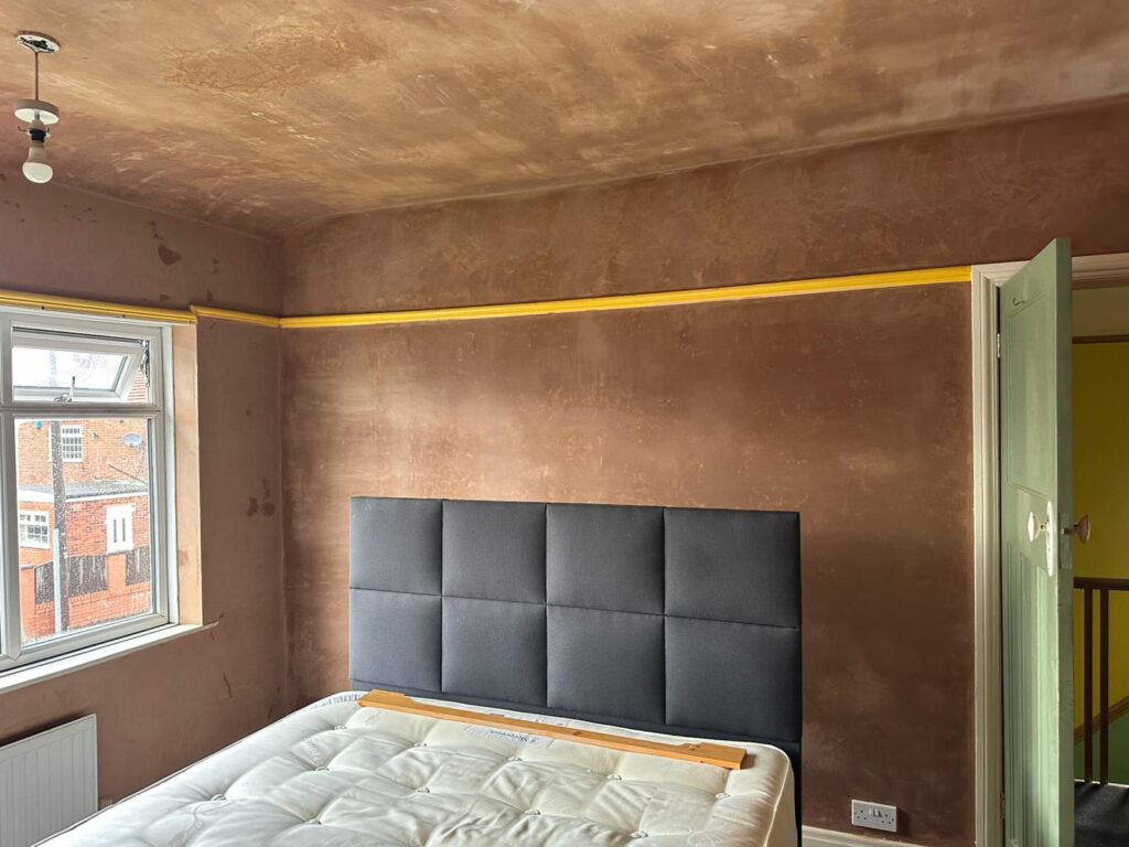 Unfinished bedroom with plastered walls